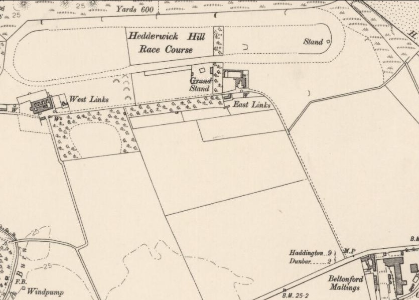 Hedderwick Hill Race Course, in relation to East Links and West Links